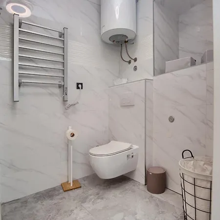 Forum Apartment