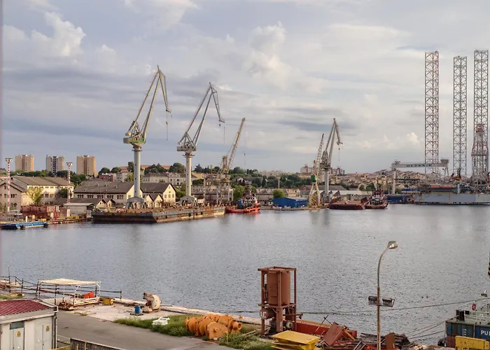 Forum Apartment Pula