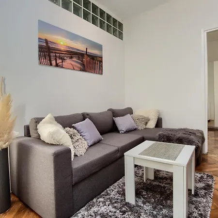 Apartman Forum Póla